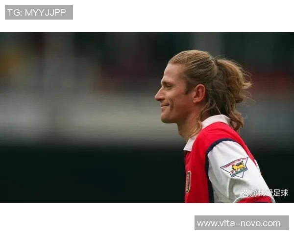 从草根到巨星世界足球明星的成长之路与传奇故事 从草根到巨星世界足球明星的成长之路与传奇故事