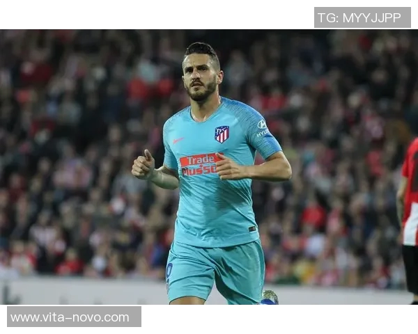 佩尔斯与科克本市的激烈对决揭示足球战术与团队合作的重要性 佩尔斯与科克本市的激烈对决揭示足球战术与团队合作的重要性